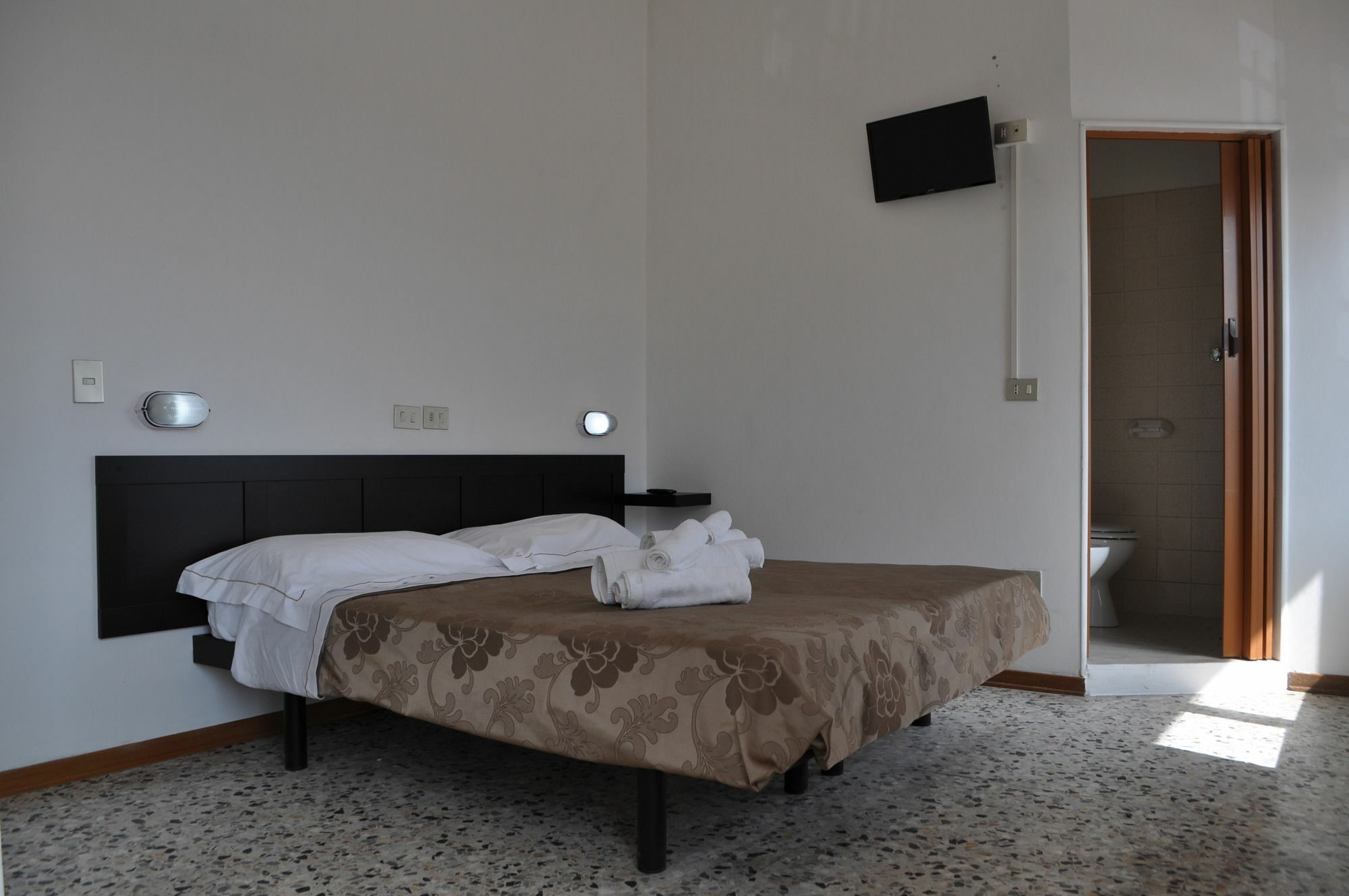 Hotel Urano Cattolica Exterior foto